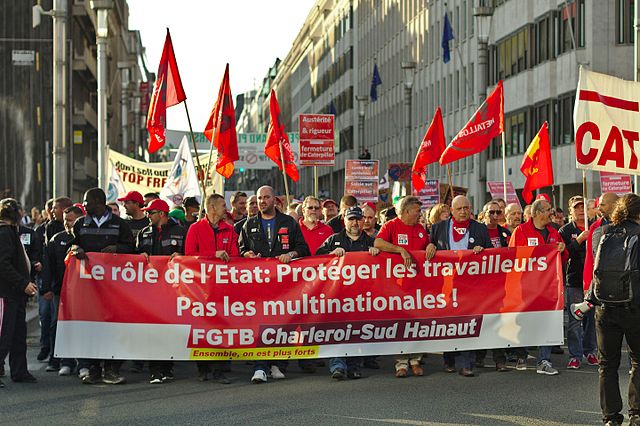 Belçika'da TTIP-CETA'yı durdurun protestosundan bir kare