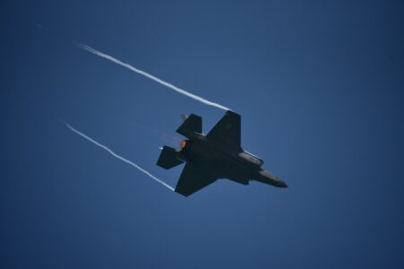 Lockheed Martin F-35 Üretimini Düşürdü